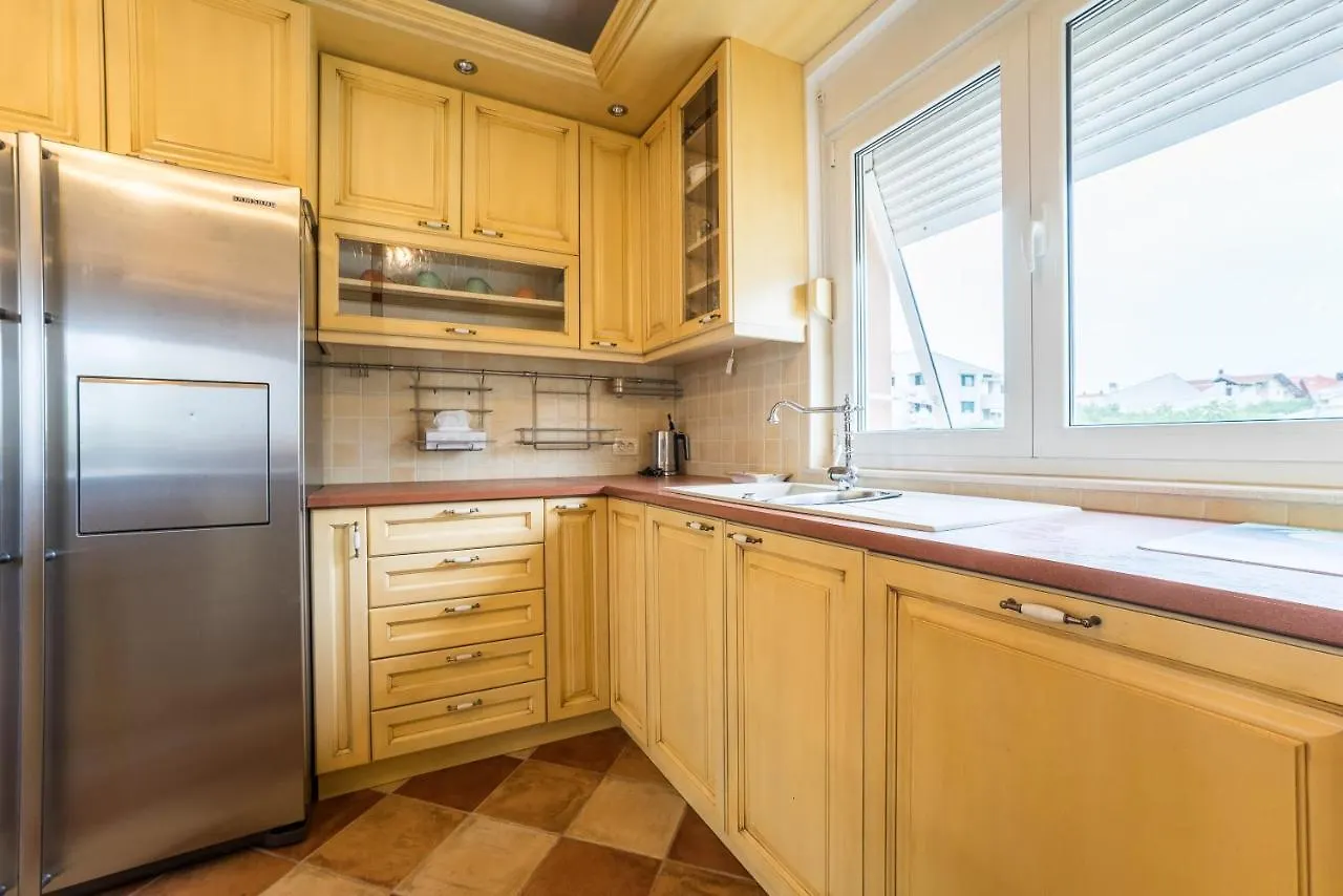 Nerea Apartment Задар