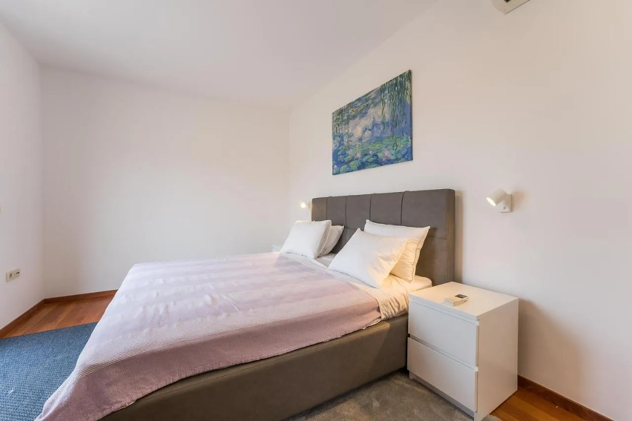 Nerea Apartment Задар